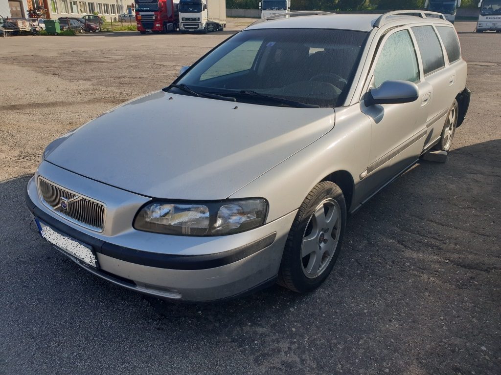 VOLVO V70 2002 SILVER 333