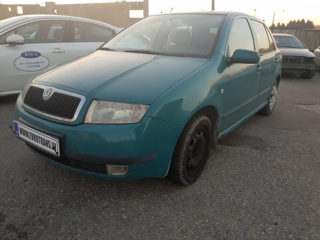 ŠKODA FABIA 2003 251