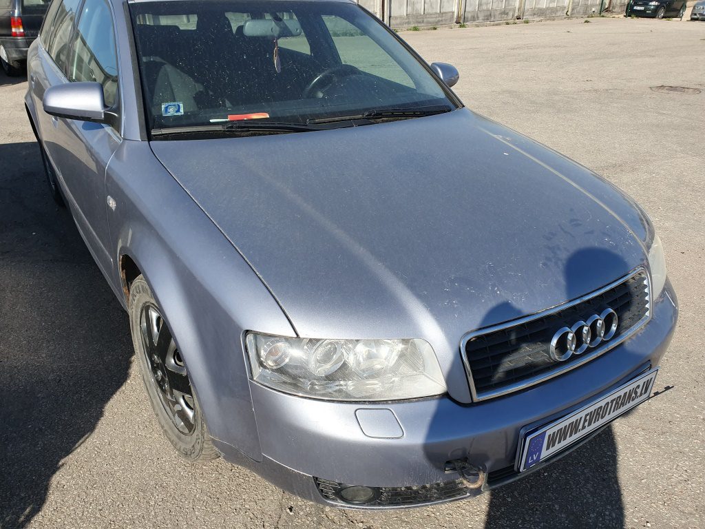 AUDI A4 AVANT 2004 31