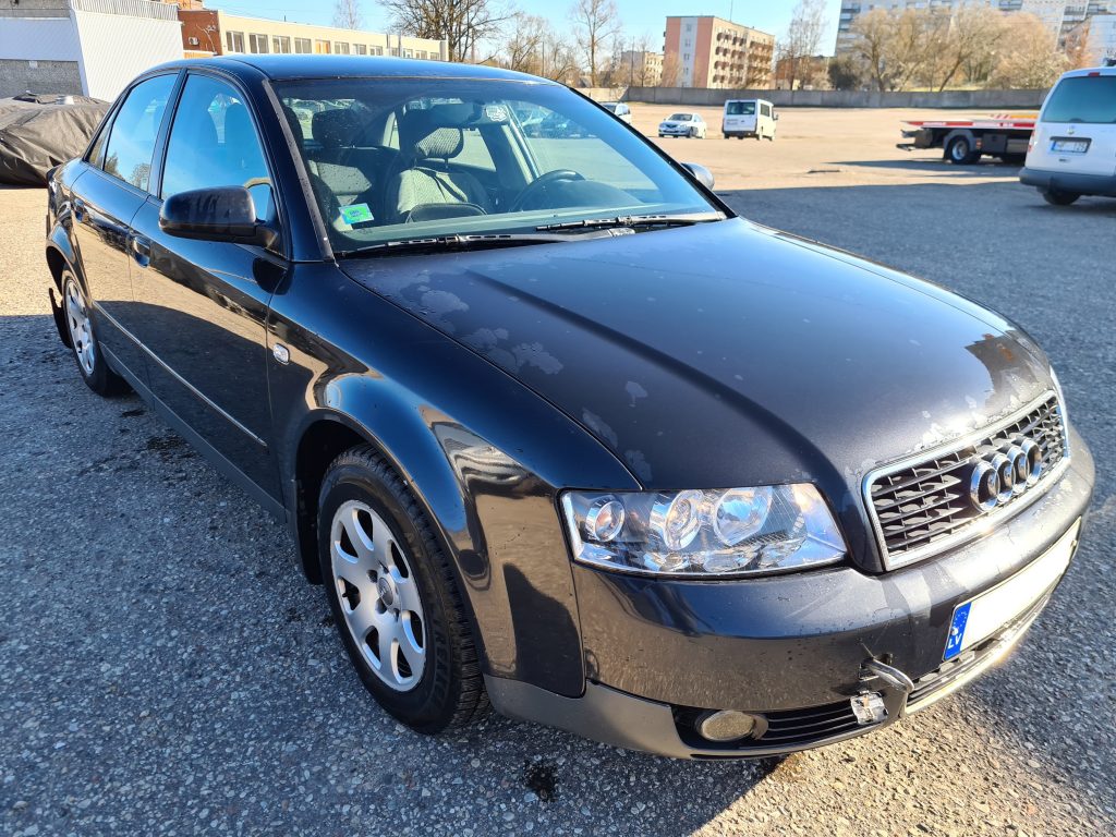 AUDI A4 2004 19