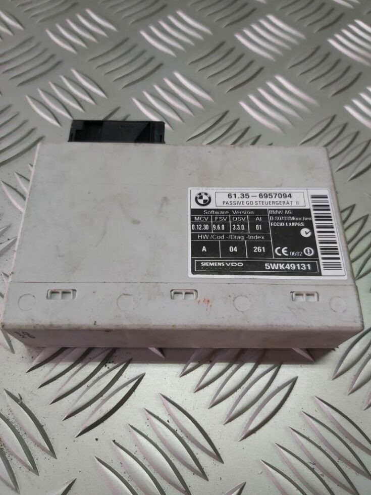 Kruīza kontrolēs vadības bloks priekš BMW 530D E61 2006 TOURING TITANSILVER