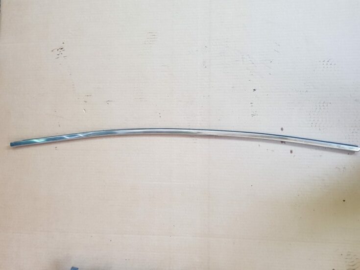 Aizmugurējo labo durvju moldings priekš BMW 520D E60 2006 ENG.