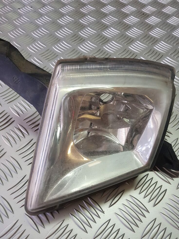 Miglas lukturis priekšā pa kreisi priekš PEUGEOT 407 2005
