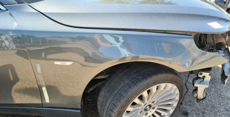 Priekšējais labais spārns priekš BMW 520D E60 2006 ENG.