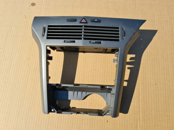 Mērinstrumentu paneļa gaisa vads, centrā priekš OPEL ASTRA H 2005 GREEN