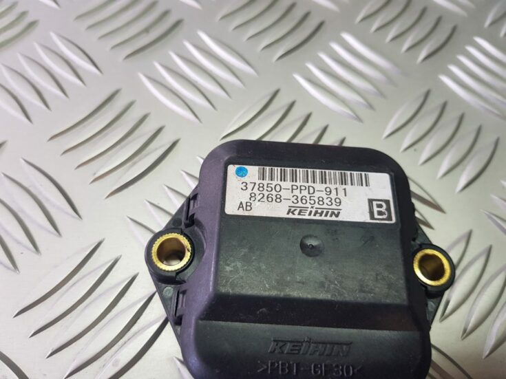 Droseļvārsta vadības bloks priekš HONDA ACCORD 2007 YR565P