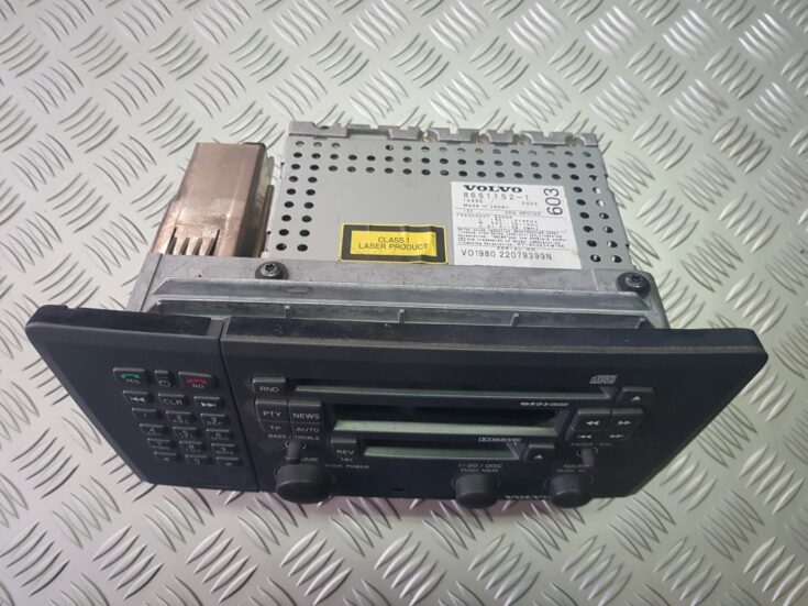CD/DVD/Navigācijas bloks priekš VOLVO V70 1997