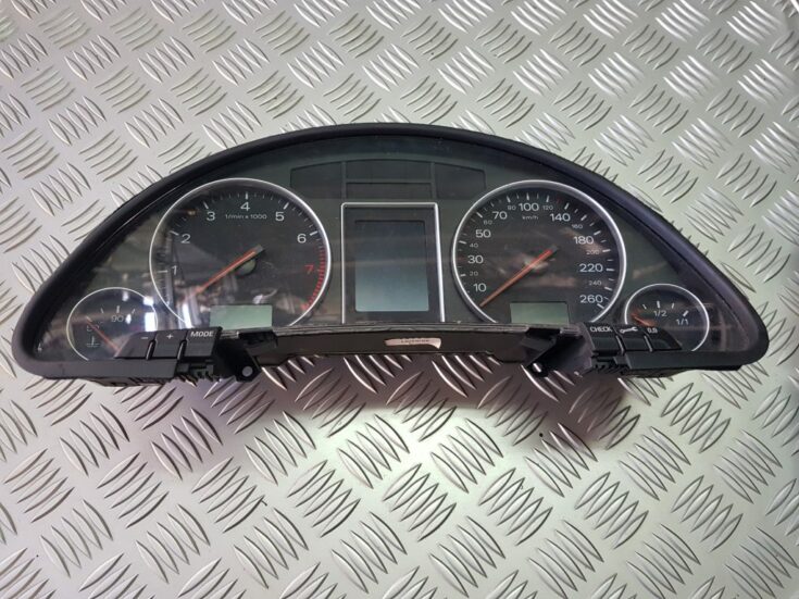 Spidometrs priekš AUDI A4 2001