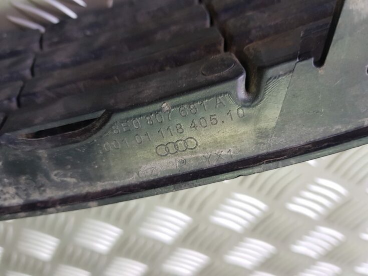 Miglas luktura reste, pa kreisi priekš AUDI A4 2001