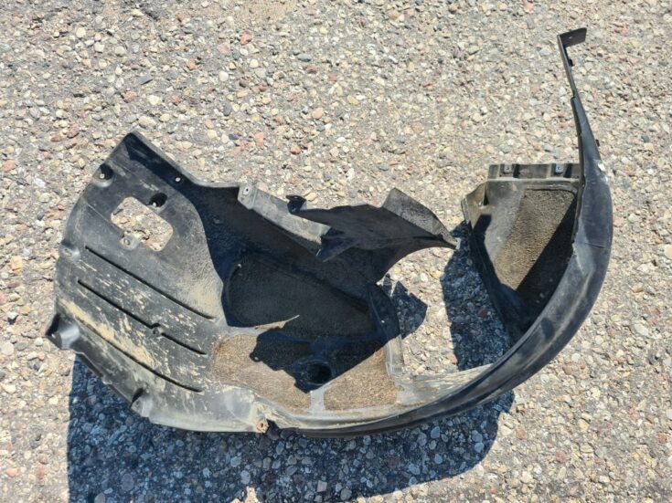Aizmugurējais labais paspārns priekš BMW 525D E61 2007 TOURING BLACK