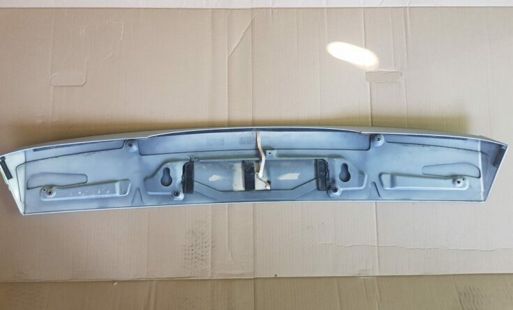 Bagāžnieka vāka spoileris priekš BMW 530D E61 2006 TOURING TITANSILVER