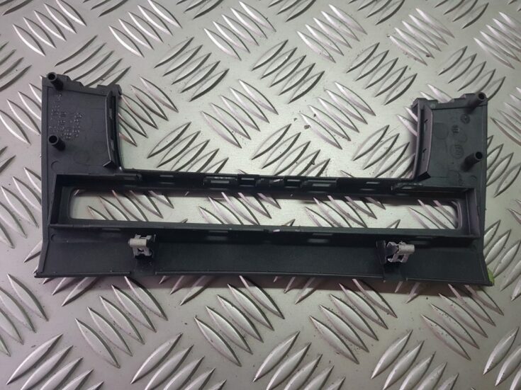 Mērinstrumentu paneļa dekoratīvā uzlika priekš BMW 525 E60 2006 BLACK
