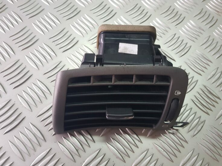 Mērinstrumentu paneļa gaisa vads, pa kreisi priekš PEUGEOT 407 2004