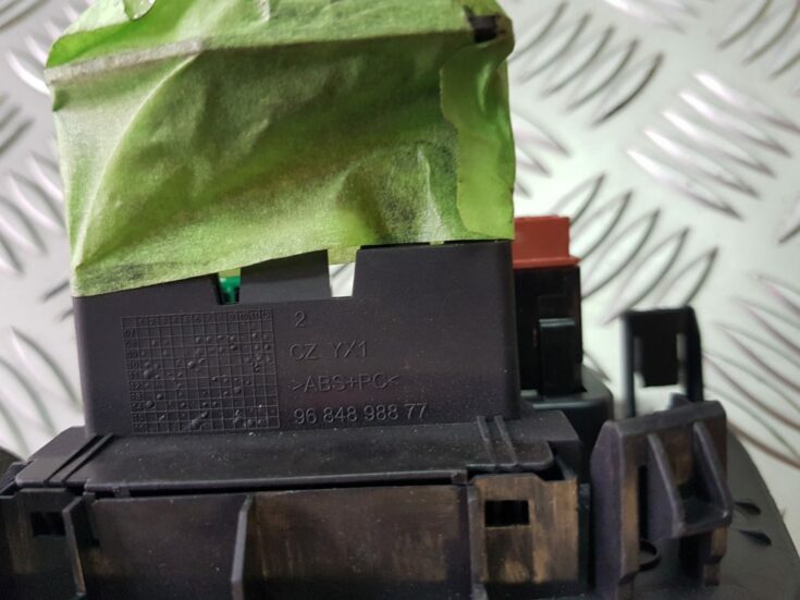 Mērinstrumentu paneļa pārslēgšanas pogas priekš CITROEN C4 2018
