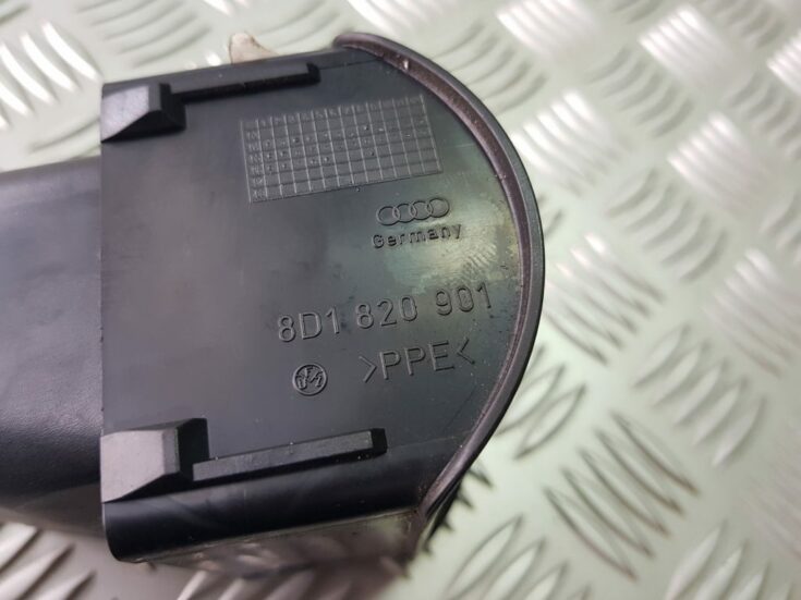 Mērinstrumentu paneļa gaisa vads, pa kreisi priekš AUDI A4 1996