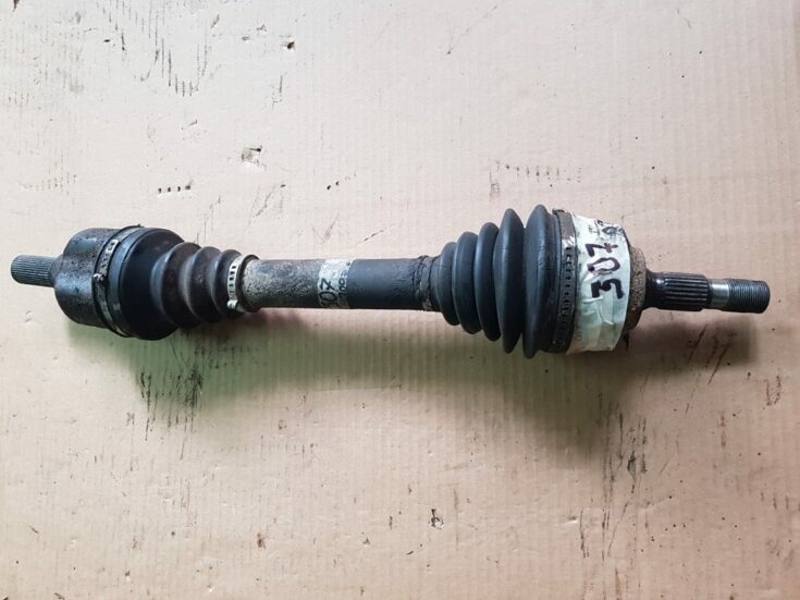 Pusass priekšējā kreisā priekš PEUGEOT 307 2007