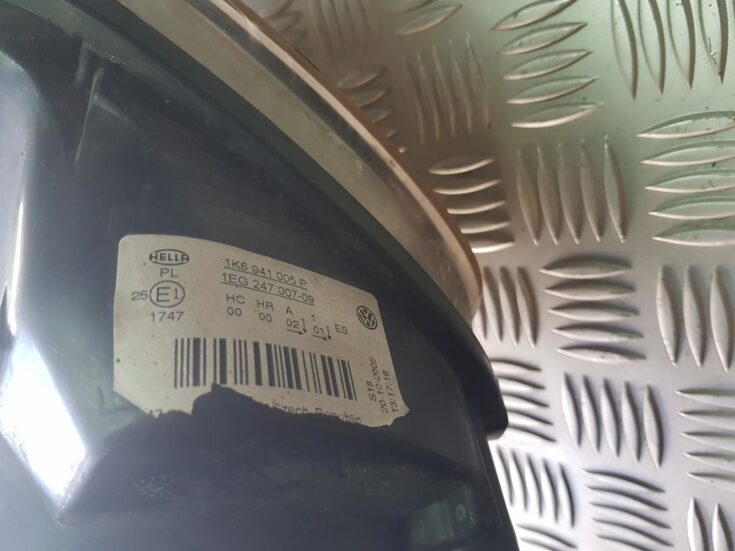 Priekšējais kreisais lukturis priekš VW GOLF 5 2006