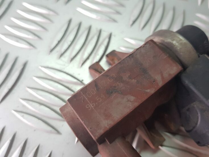 Solenoīda vakuuma vārsts priekš PEUGEOT 407 2004