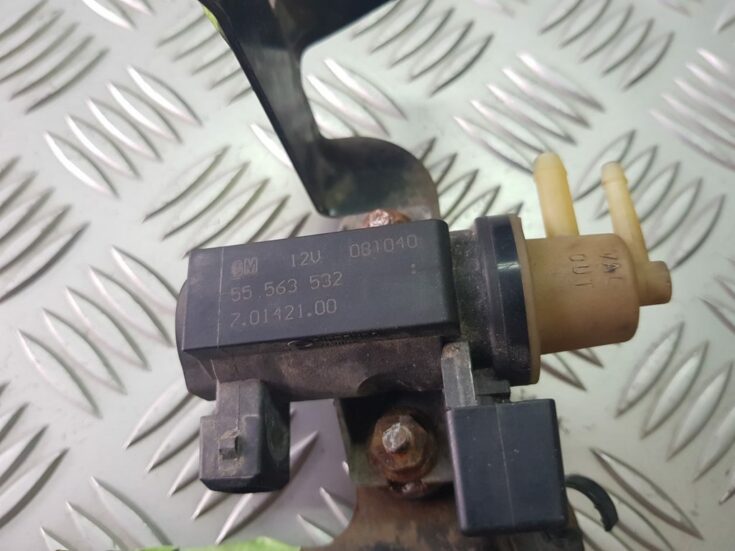 Izplūdes solenoīda vārsts priekš OPEL VECTRA C 2008