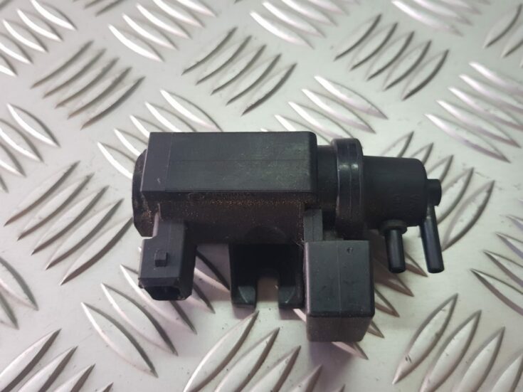 Solenoīda vakuuma vārsts priekš BMW 525D E61 2007 TOURING BLACK