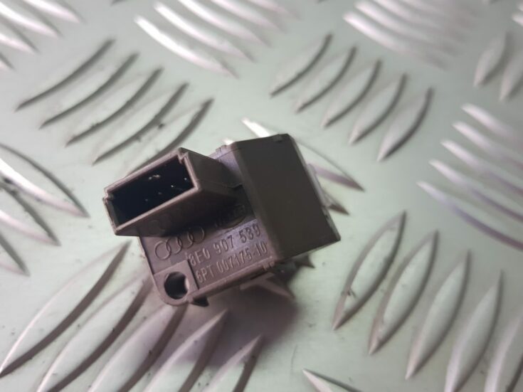 Gaismas sensors priekš AUDI A4 2004