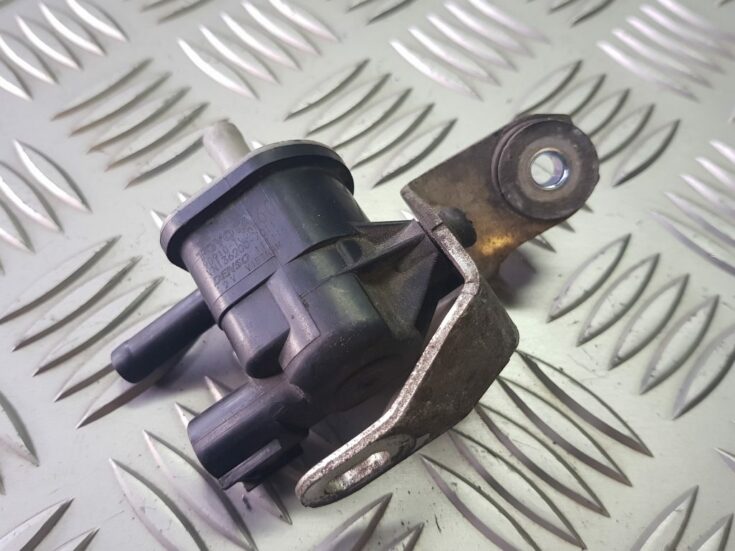 Solenoīda vakuuma vārsts priekš TOYOTA VERSO 2012