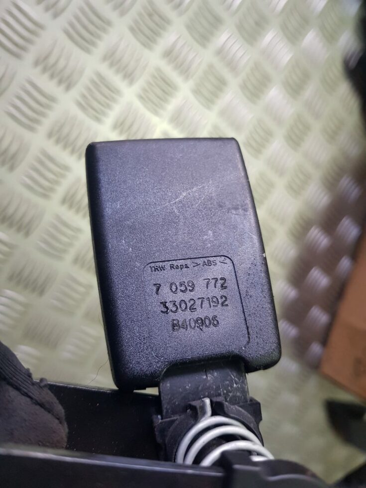 Aizmugurējā drošības jostas sprādze priekš BMW 520D E60 2006 ENG.