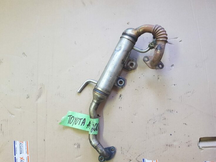 EGR vārsta dzesētājs priekš TOYOTA AVENSIS 2004