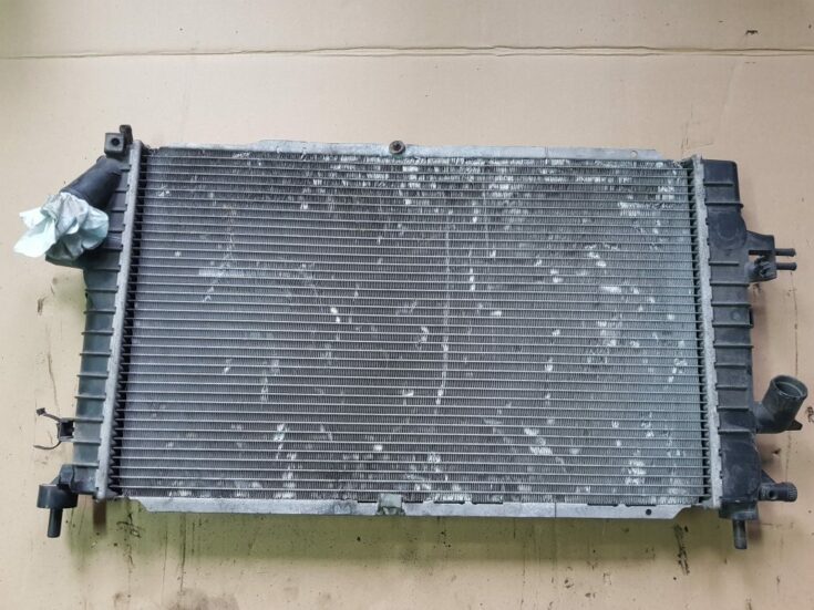 Dzesēšanas radiators priekš OPEL ASTRA H 2005 GREEN