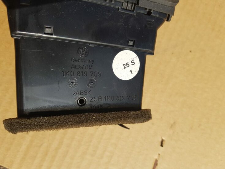 Mērinstrumentu paneļa gaisa vads, pa labi priekš VW GOLF 5 2006