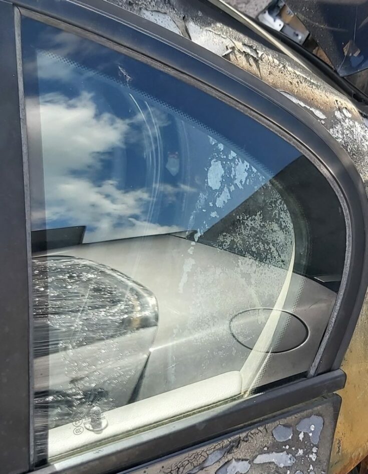 Aizmugurējais kreisais sānu stikls priekš BMW 525 E60 2006 BLACK
