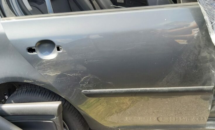 Aizmugurējās labās durvis priekš VW GOLF 5 2006