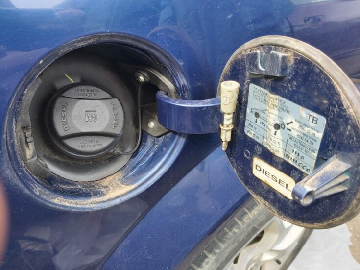 Degvielas tvertnes vāks priekš OPEL ASTRA H STATION WAGON 2007