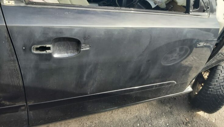 Priekšējās labās durvis priekš OPEL ASTRA H STATION WAGON 2009