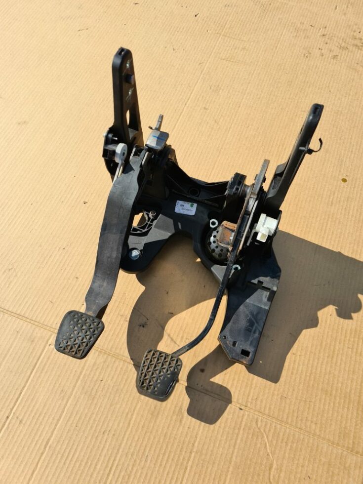 Pedāļu bloks priekš OPEL ASTRA J 2011