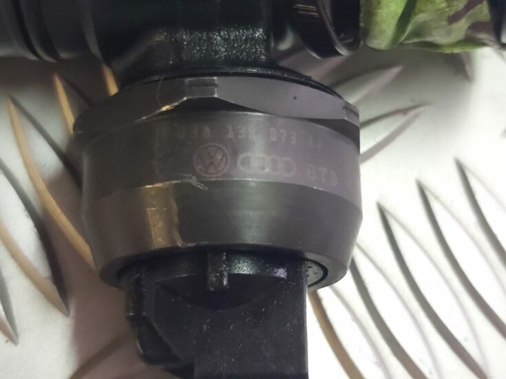 Degvielas smidzinātājs priekš AUDI A4 2004