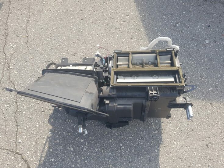 Salona sildītājs priekš TOYOTA COROLLA VERSO 2008