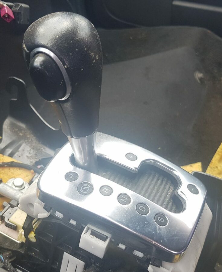 Ātrumu pārslēgšanas slēdzis priekš AUDI A4 2005