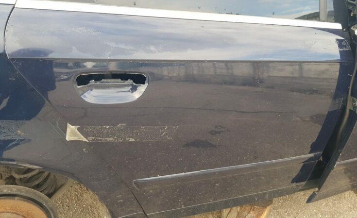 Aizmugurējās labās durvis priekš AUDI A4 2005