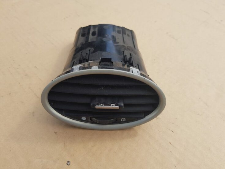 Mērinstrumentu paneļa gaisa vads, centrā priekš FORD FOCUS 2006