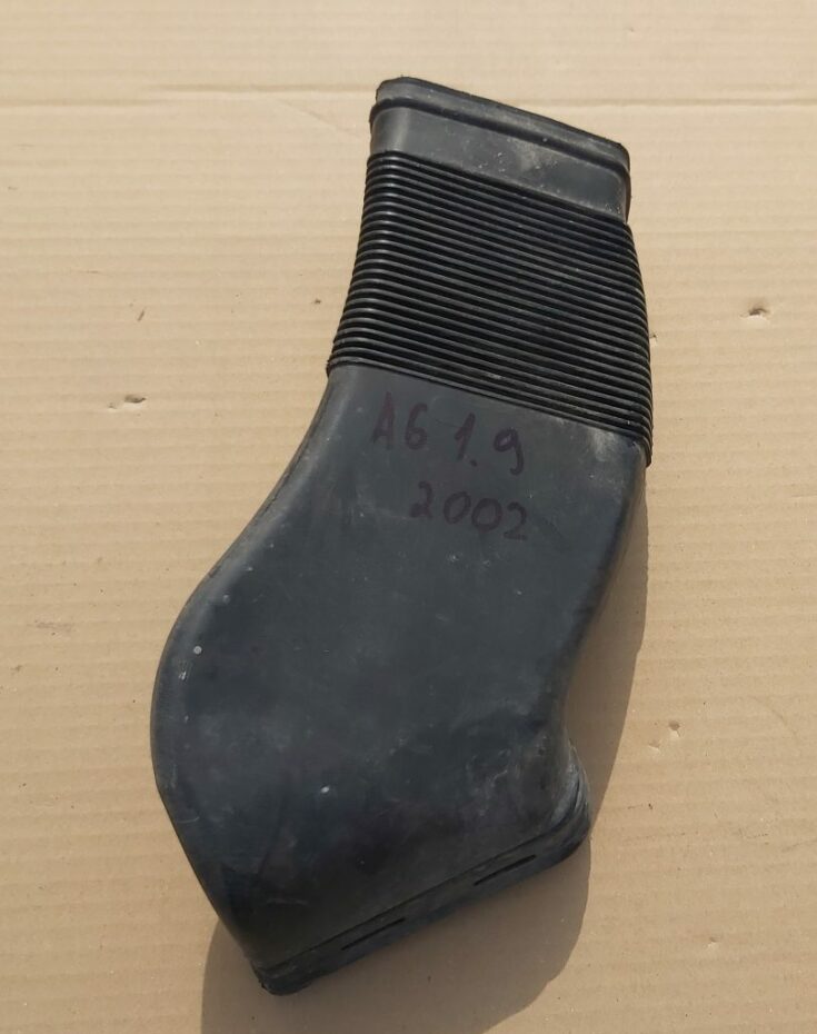 Gaisa filtra korpusa caurule priekš AUDI A6 AVANT 2003