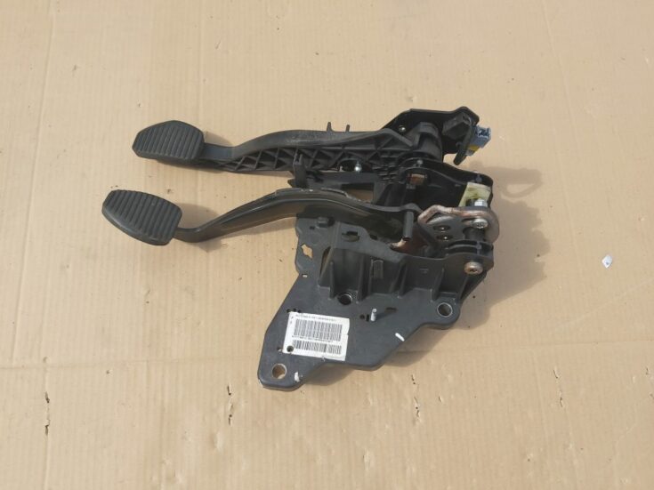 Pedāļu bloks priekš PEUGEOT 508 2012