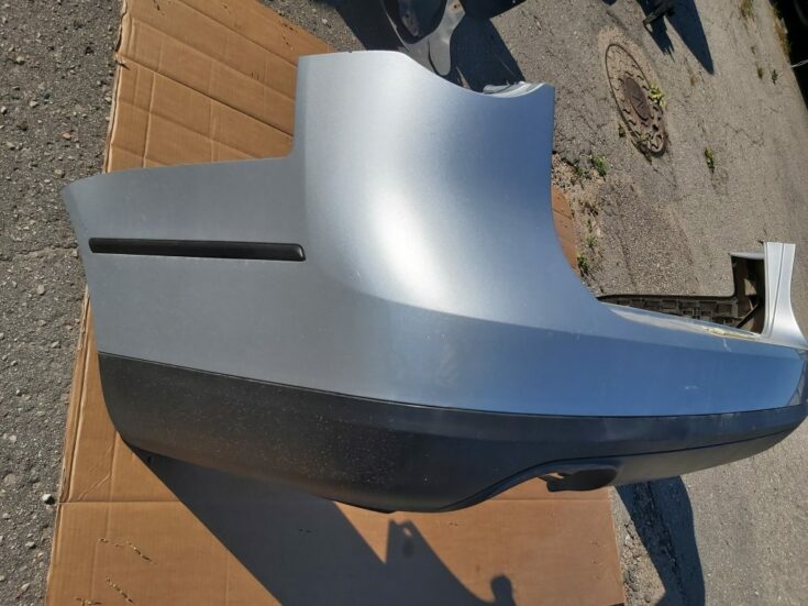Aizmugures buferis priekš VW PASSAT 2007 UNIVERSAL SILVER