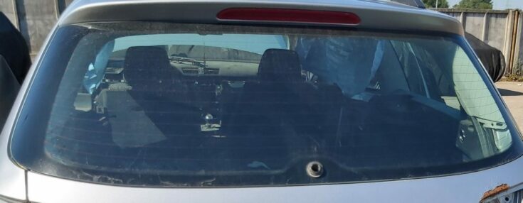 Aizmugures stikls priekš VW PASSAT 2007 UNIVERSAL SILVER