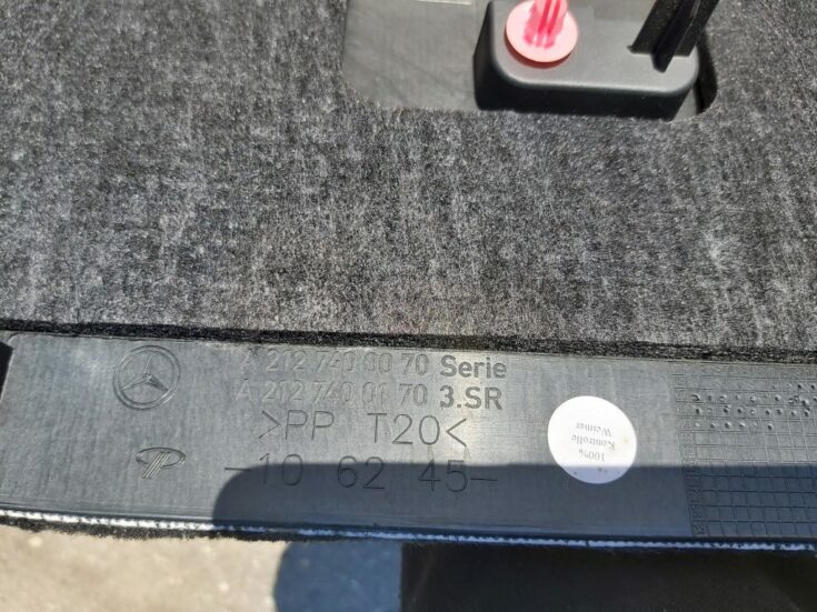 Bagāžnieka vāka liela apdare priekš MERCEDES BENZ E250 W212 2014