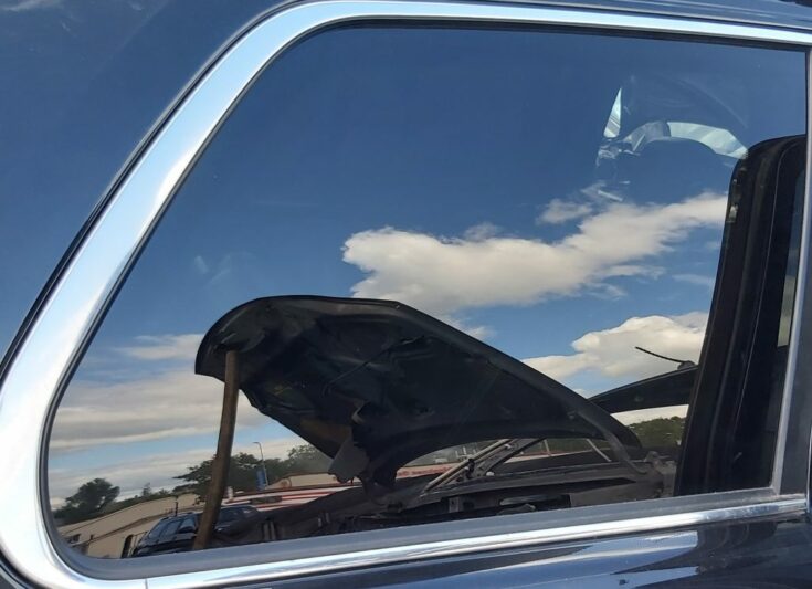 Aizmugurējais labais sānu stikls priekš VOLVO XC90 2004