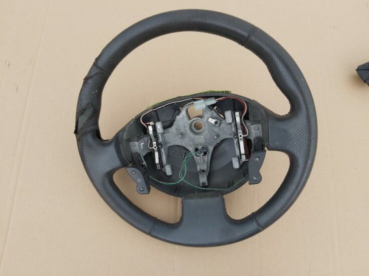 Stūre priekš RENAULT MEGANE 2004