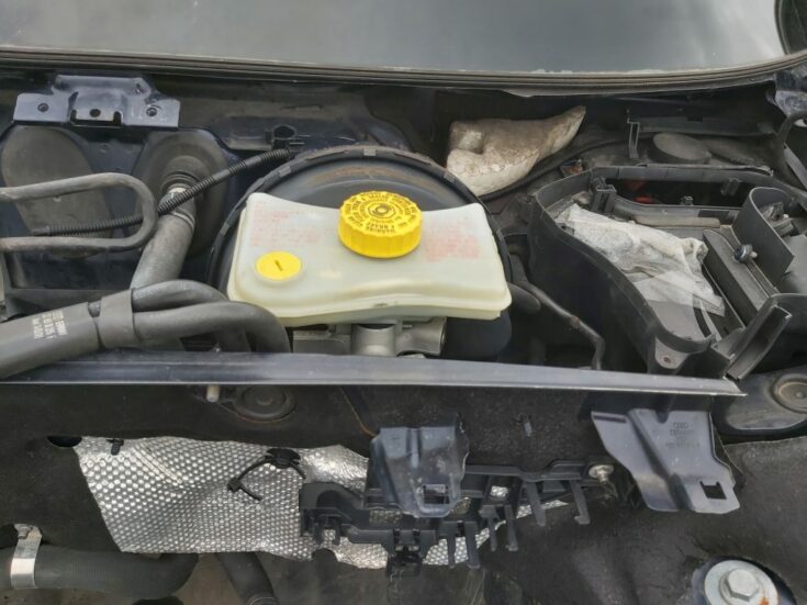 Bremžu šķidruma tvertne priekš AUDI A4 2005