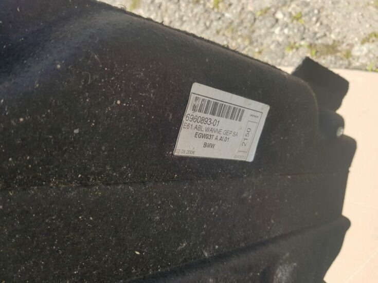Bagāžnieka nodalījuma paliktnis priekš BMW 530D E61 2006 TOURING TITANSILVER