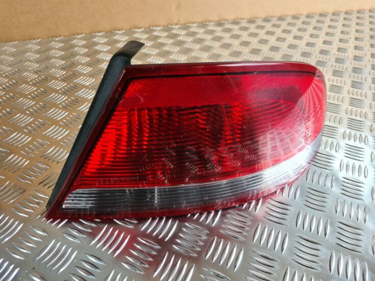 Aizmugurējais labais lukturis priekš CHRYSLER SEBRING 2006